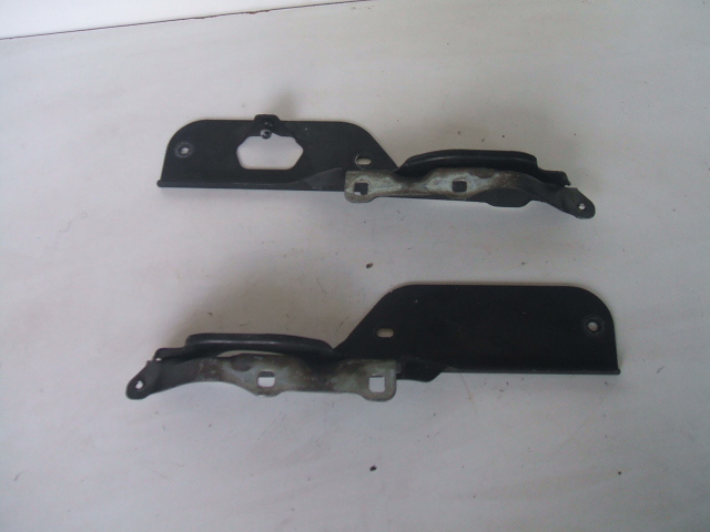 фото №1, Grand cherokee wk петля петли капот правый левый