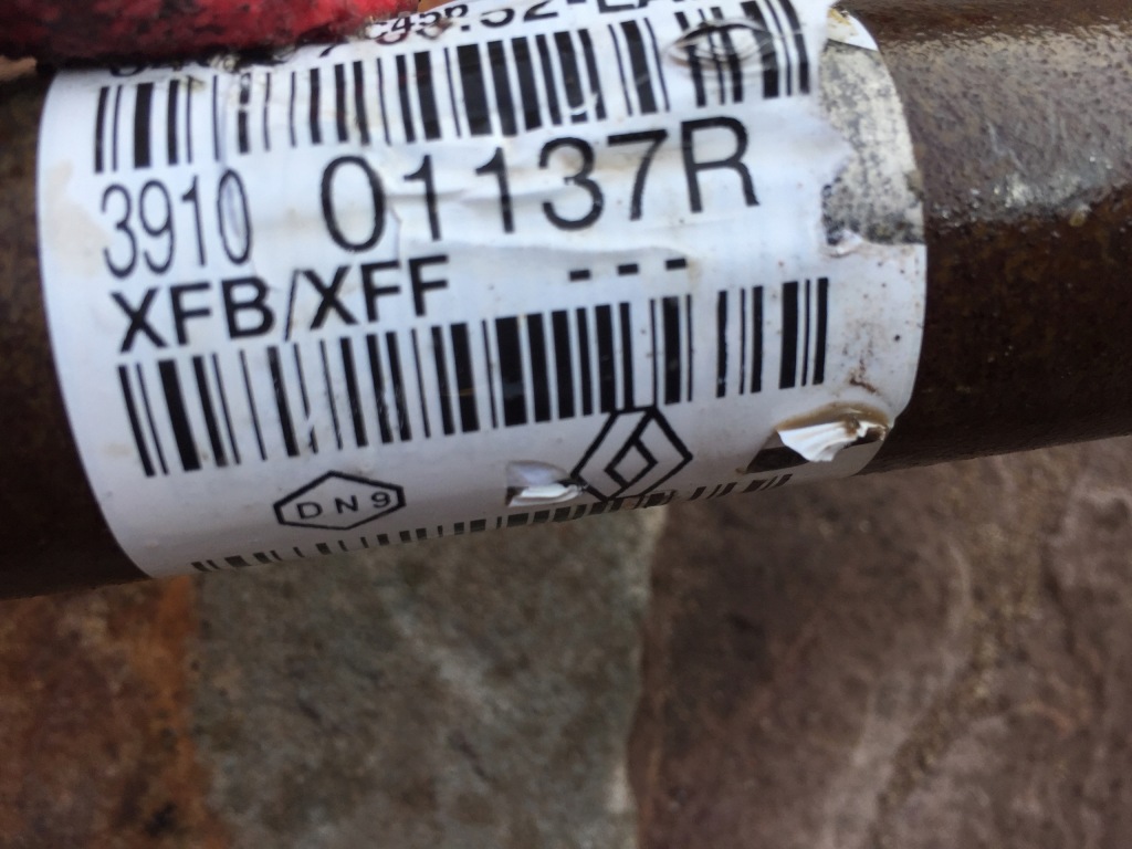 Renault megane iv приводной вал правая 391001137r 1.5dci Цена
