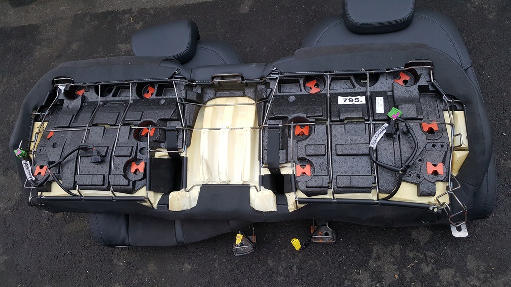 фото №7, Заднє сидіння задня подушка безпеки задня audi a8 d4 з підігрівом alcantara оригінальний номер