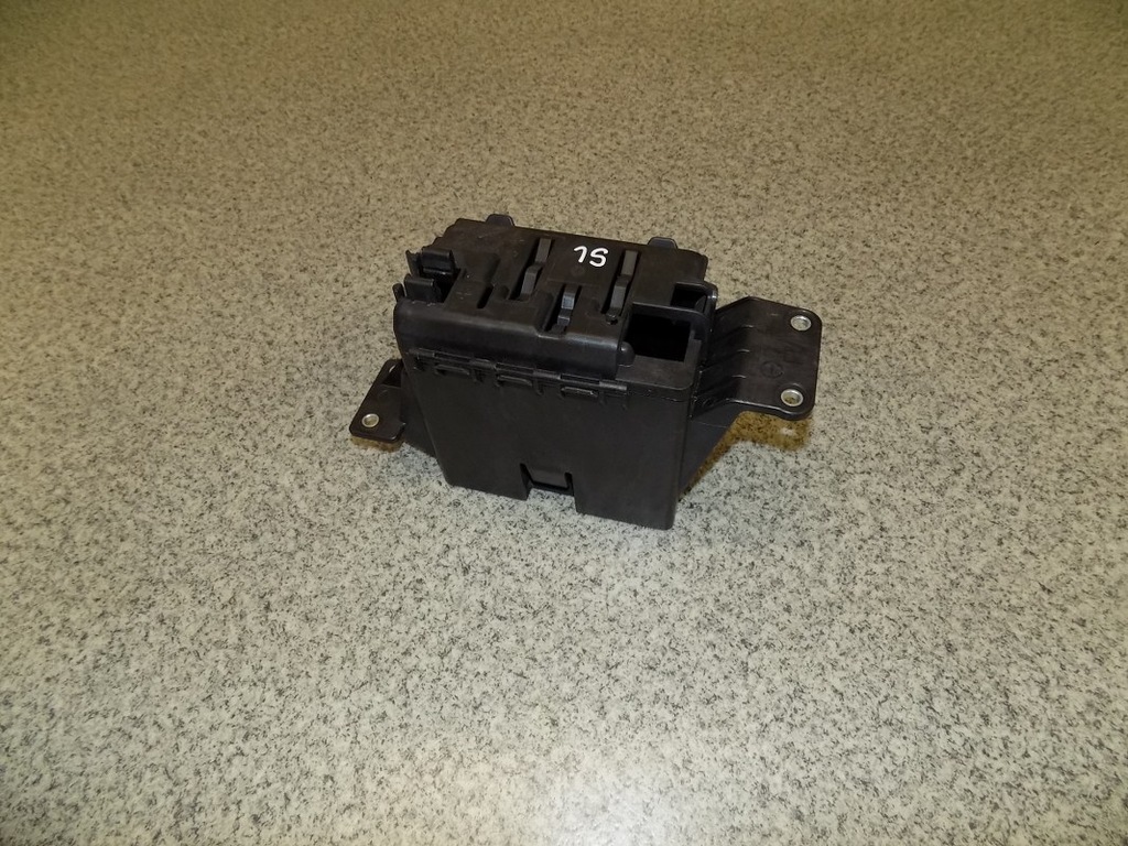 фото №1, Mercedes 15r sl r231 231 корпус аккумулятор