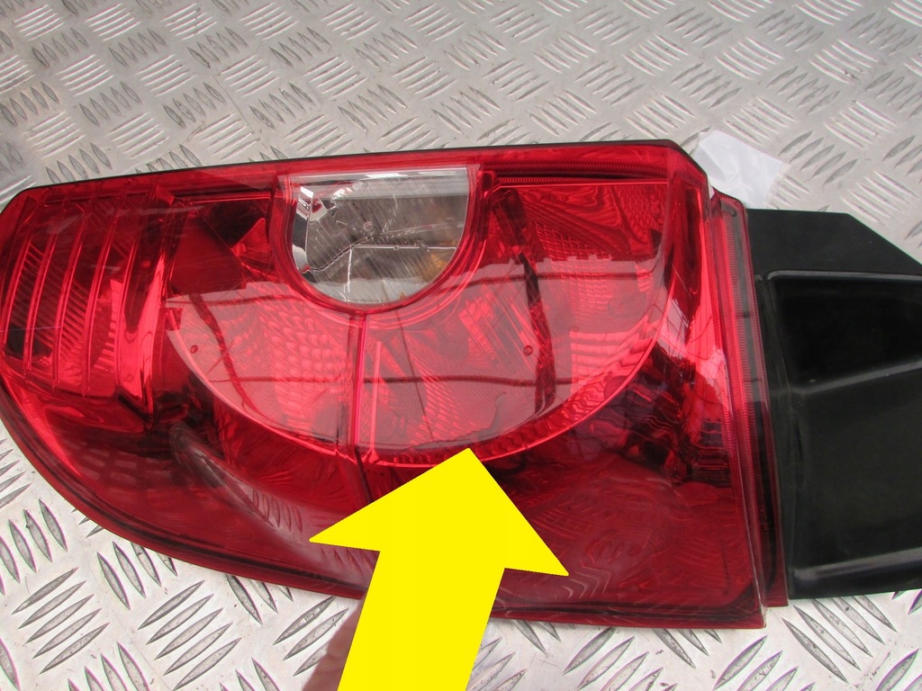 фото №6, Лампа pt правий задня mitsubishi colt vi z30 lift 11r