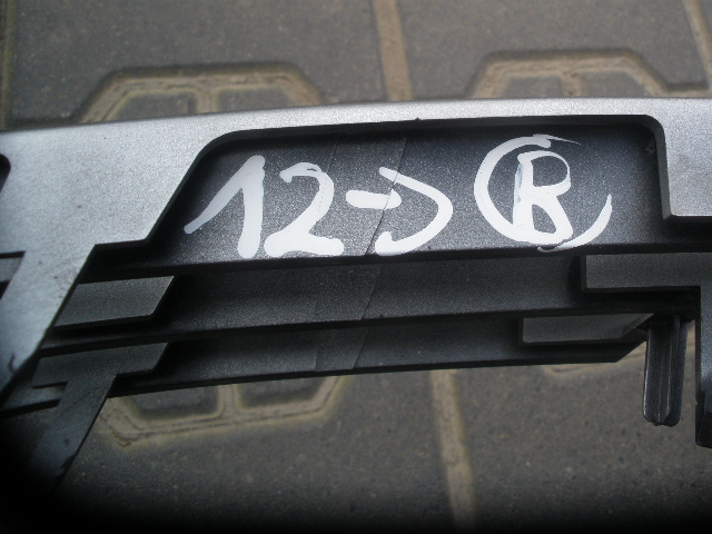 фото №7, Решётка бампера land rover vogue iv правый перед