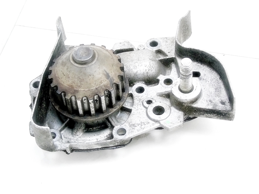 фото №1, Насос wody renault 1.4 8v kangoo clio ii