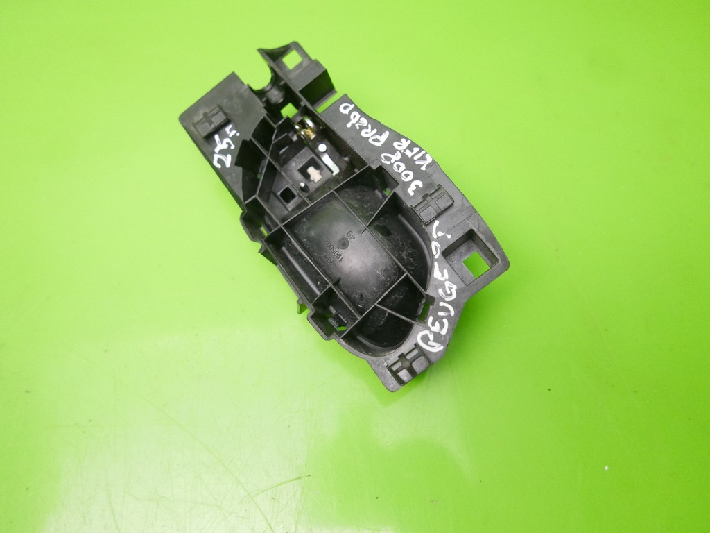 фото №10, Ручка внутренняя левая перед peugeot 3008 i phi