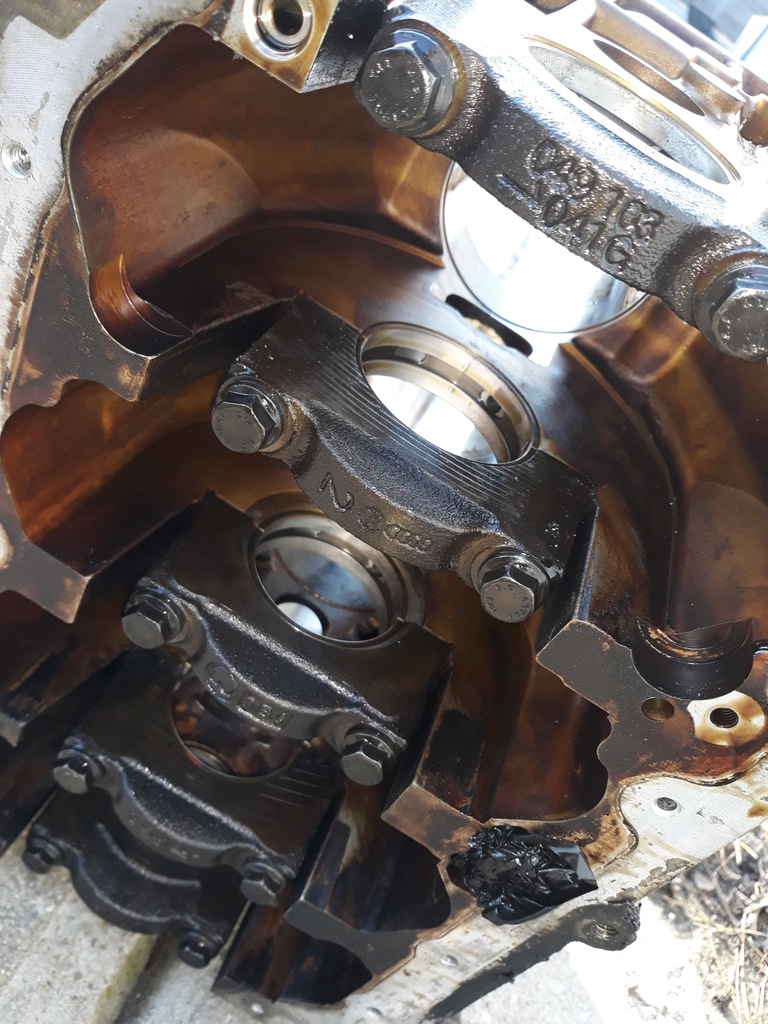 фото №5, Блок двигуна 03c103019 golf v audi a3 1.6 fsi bag