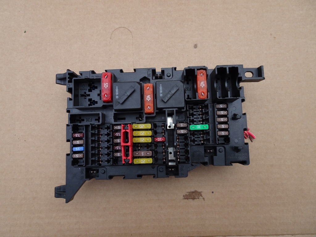 Купить Bmw mini f55 f56 коробка предохранителей 9360501
