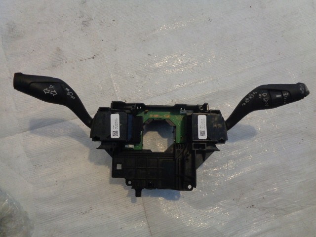 фото №1, Focus c-max 16- переключатели f1et-13n064-ac